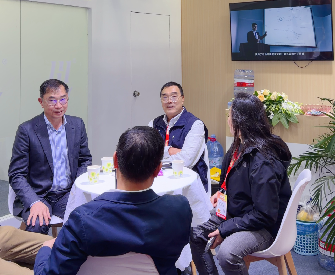 惠云钛业亮相2025中国国际涂料展：高光不断，以“钛”实力赢得瞩目